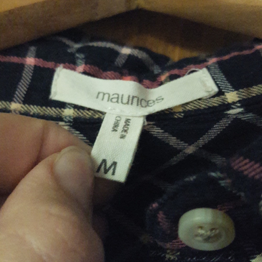 Super cute plaid button down. - Picture 4 of 4